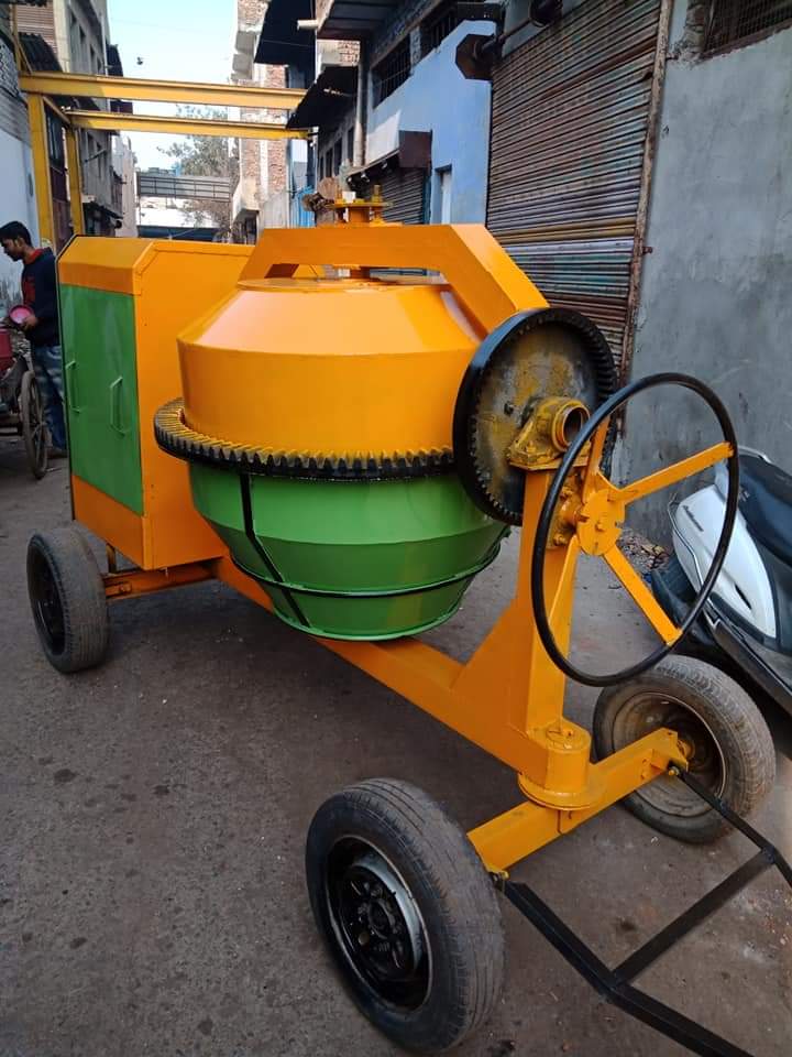 CONCRETE MIXER MACHINE